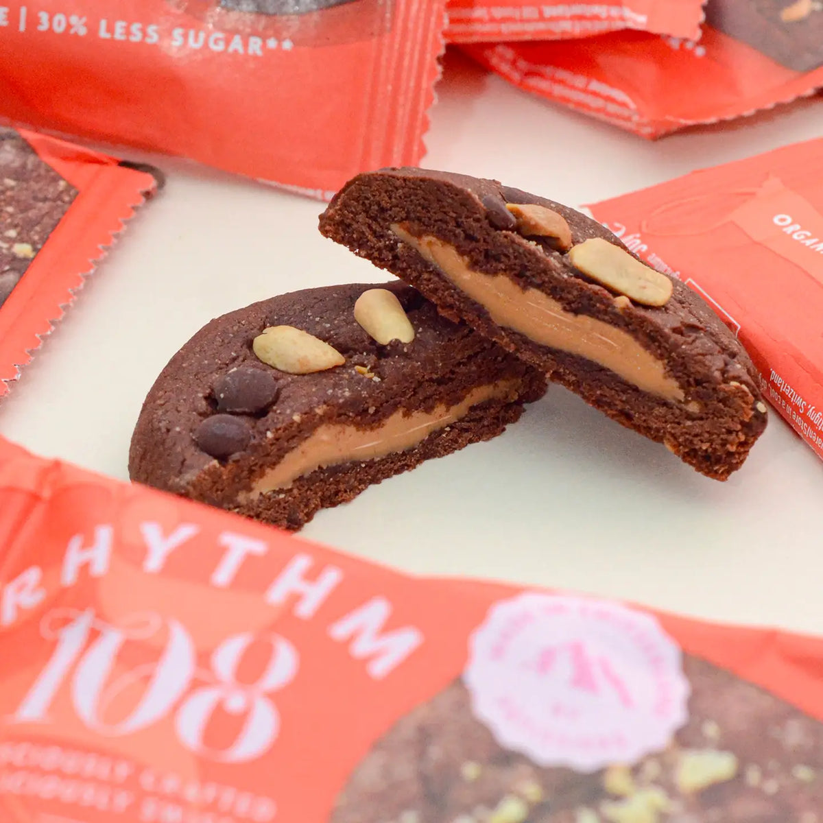 Cookie with peanut butter and swiss chocolate 